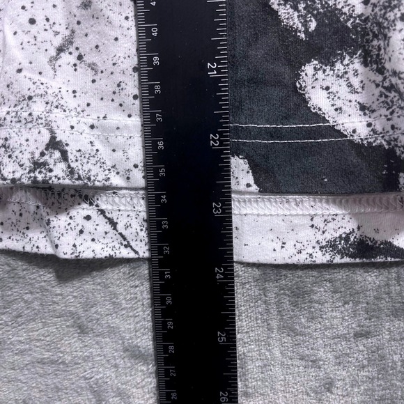 Jordan Kids Long Sleeve T Shirt Jumpman Graphic White Black Size L 12 13 yrs - Picture 4 of 6